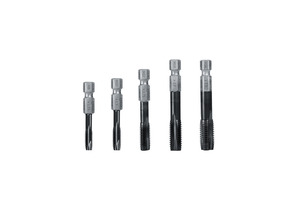 5 részes, 1-1 db M8 × 1,25 mm, M10 × 1,5 mm, M12 × 1,75 mm, M14 × 2,0 mm, M16 × 2,0 mm henger alakú csomagolásban. Hoss