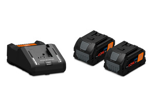 2 db ProCORE Li-ion akkumulátor HighPower cellákkal, GAL 18V-160 gyorstöltő készülékkel. Rövid töltési idők a